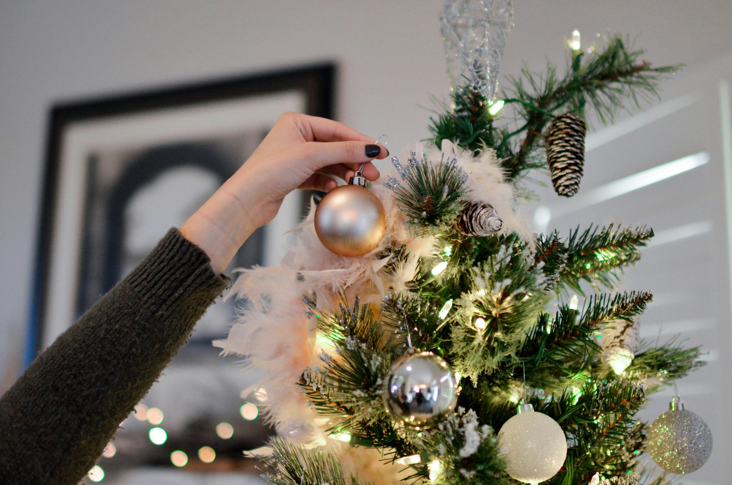 5 Budget friendly ways to decorate your home for Christmas